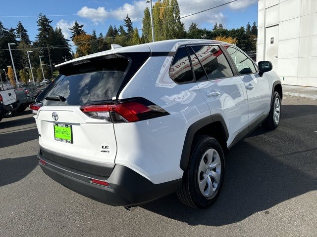 2024 Toyota RAV4 LE