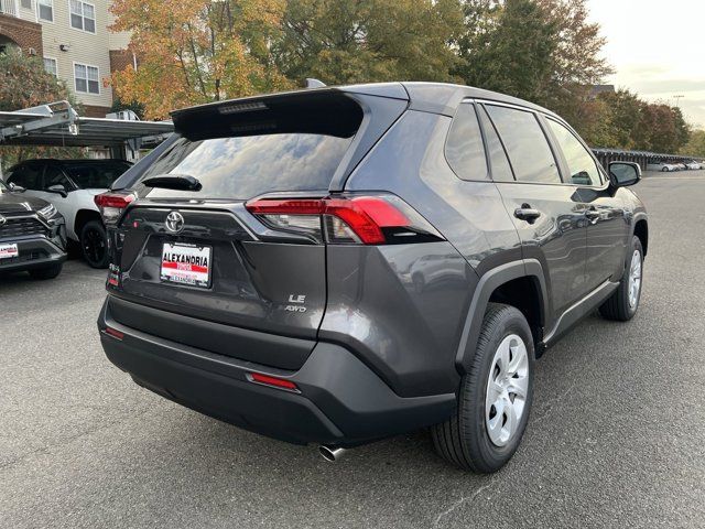 2024 Toyota RAV4 LE