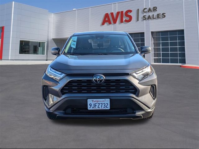 2024 Toyota RAV4 LE