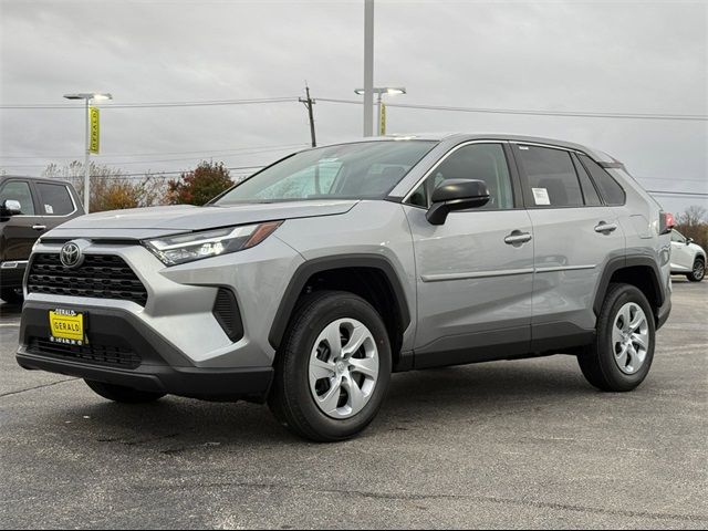 2024 Toyota RAV4 LE