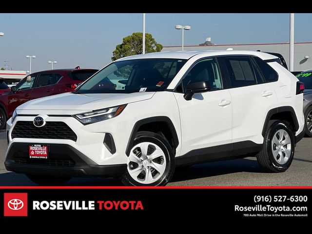 2024 Toyota RAV4 LE