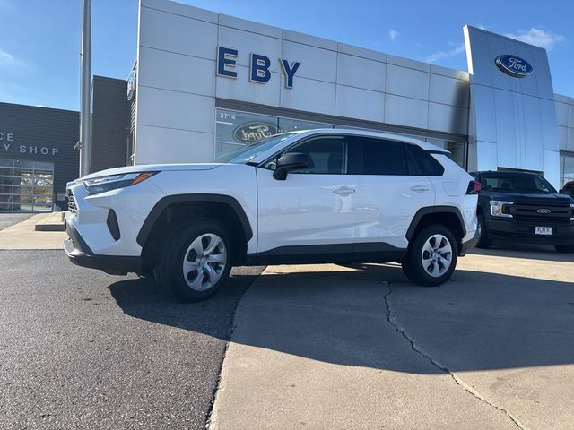 2024 Toyota RAV4 LE