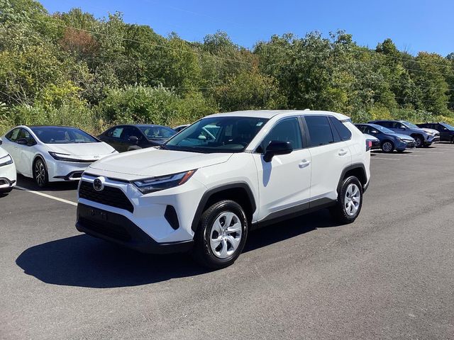 2024 Toyota RAV4 LE