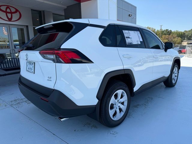 2024 Toyota RAV4 LE