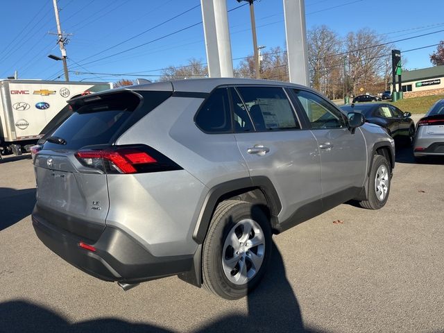 2024 Toyota RAV4 LE