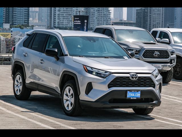 2024 Toyota RAV4 LE