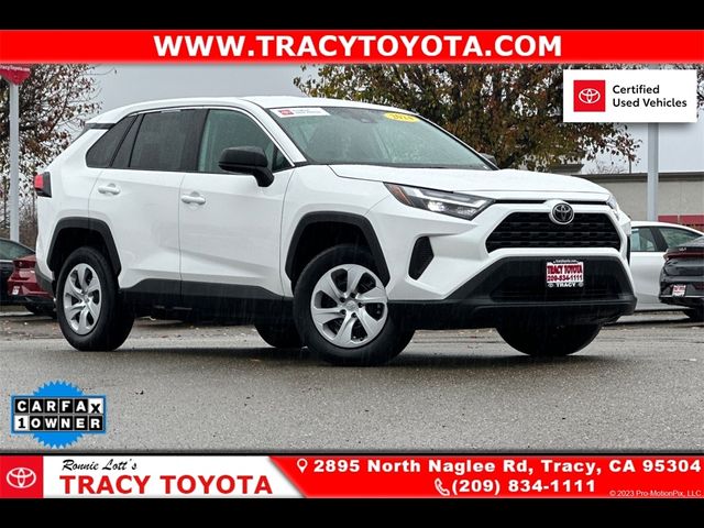 2024 Toyota RAV4 LE