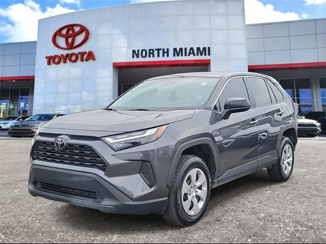 2024 Toyota RAV4 LE