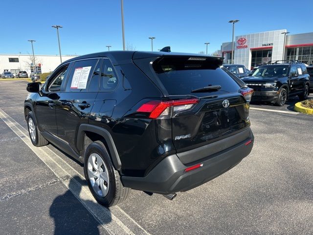 2024 Toyota RAV4 LE