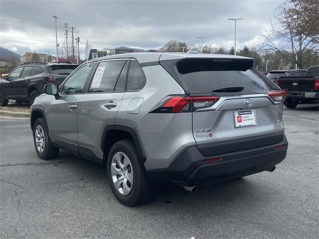 2024 Toyota RAV4 LE