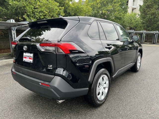 2024 Toyota RAV4 LE