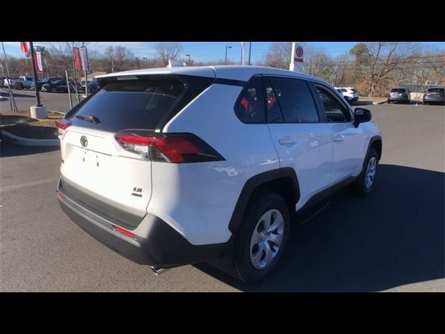 2024 Toyota RAV4 LE