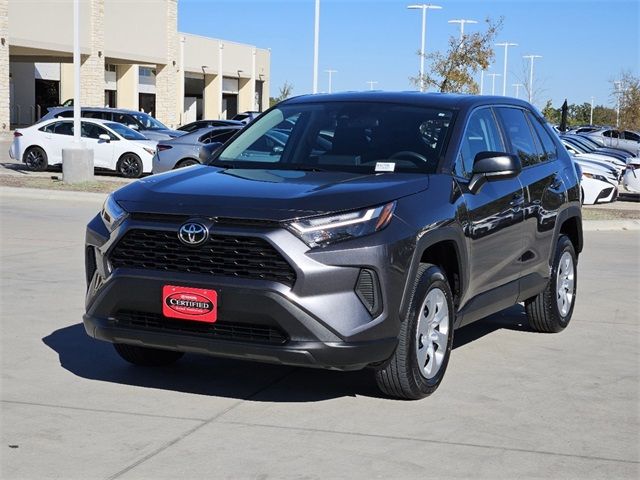 2024 Toyota RAV4 LE