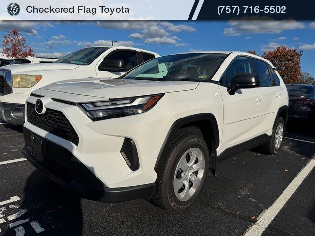 2024 Toyota RAV4 LE