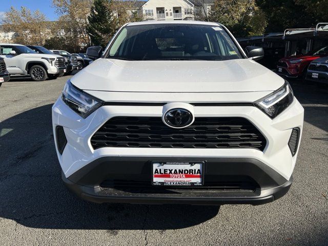 2024 Toyota RAV4 LE