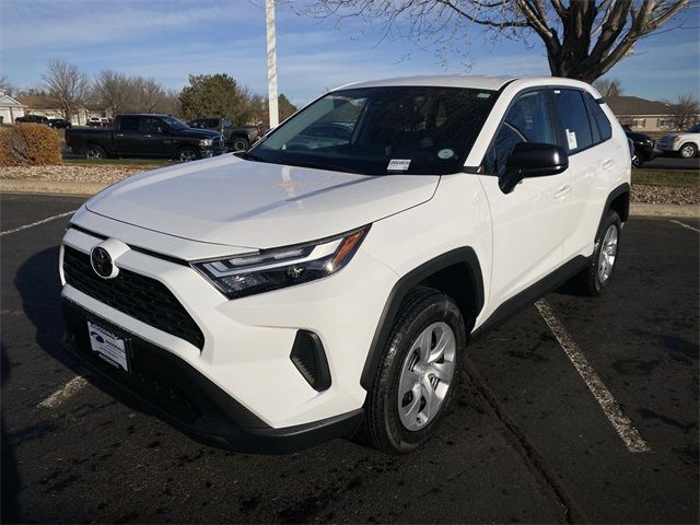 2024 Toyota RAV4 LE