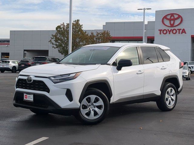 2024 Toyota RAV4 LE