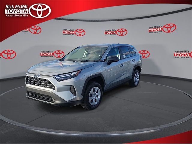 2024 Toyota RAV4 LE