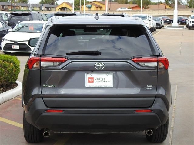 2024 Toyota RAV4 LE