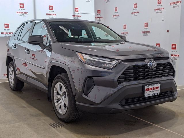 2024 Toyota RAV4 LE