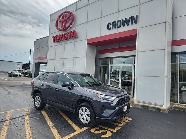 2024 Toyota RAV4 LE