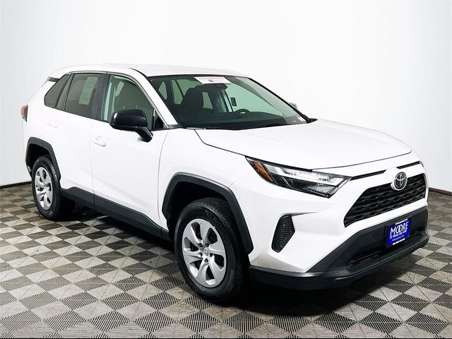 2024 Toyota RAV4 LE