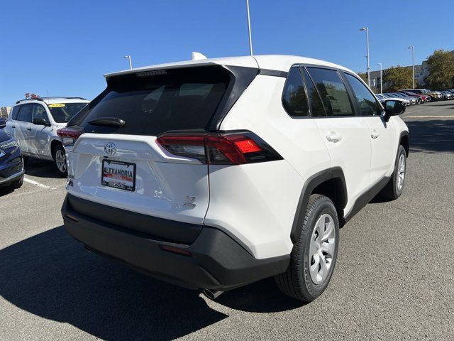 2024 Toyota RAV4 LE