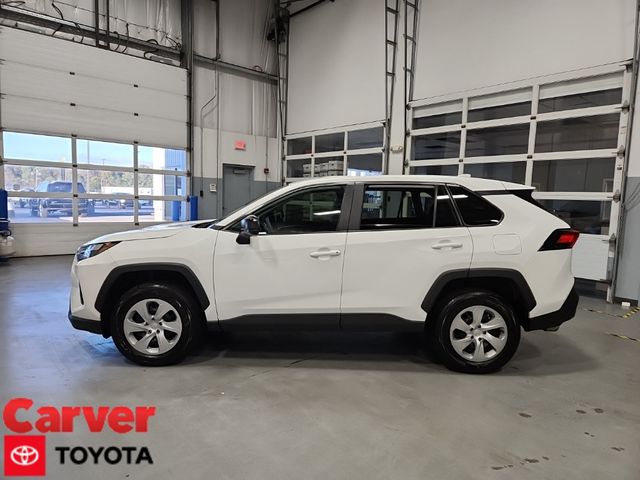 2024 Toyota RAV4 LE