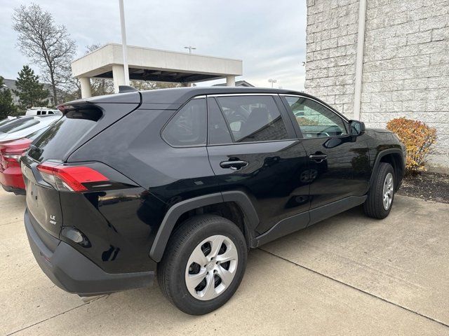 2024 Toyota RAV4 LE