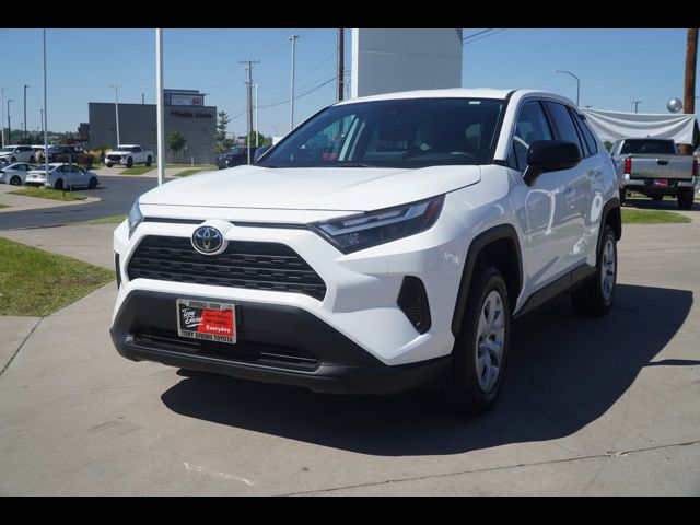 2024 Toyota RAV4 LE