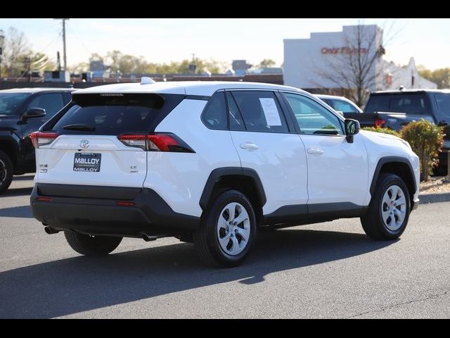 2024 Toyota RAV4 LE