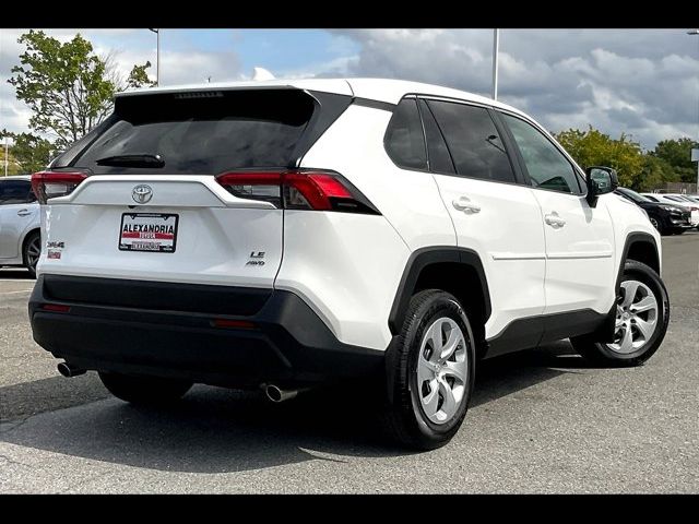 2024 Toyota RAV4 LE