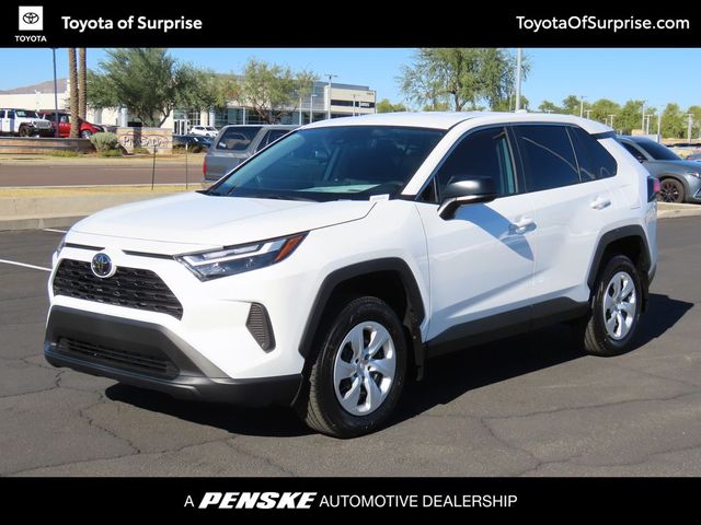 2024 Toyota RAV4 LE