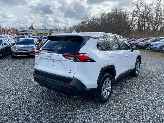 2024 Toyota RAV4 LE