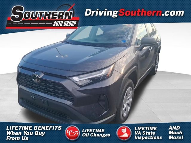 2024 Toyota RAV4 LE