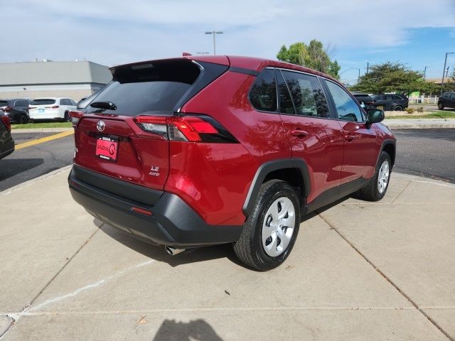 2024 Toyota RAV4 LE