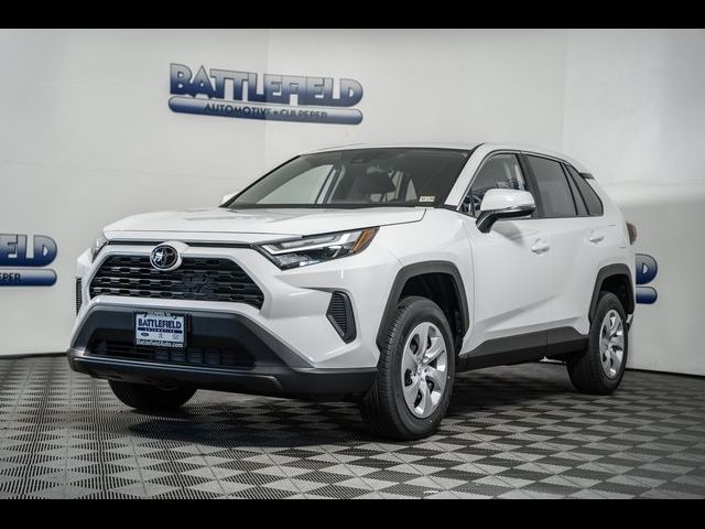 2024 Toyota RAV4 LE