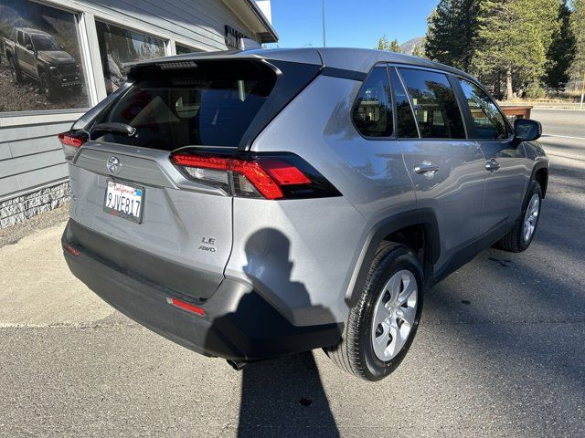 2024 Toyota RAV4 LE