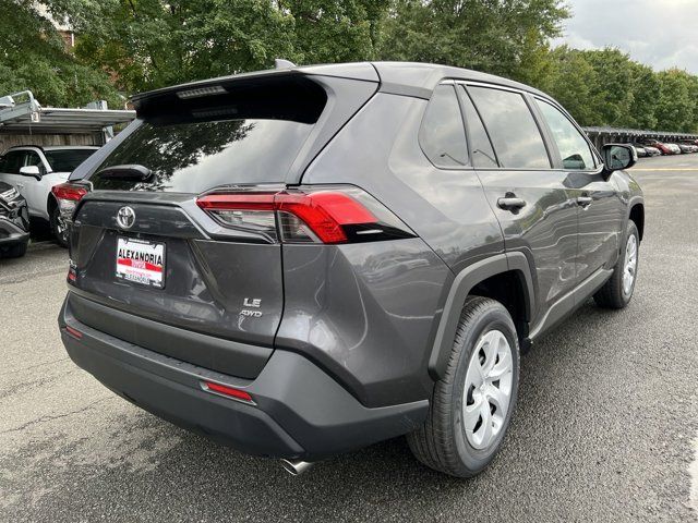 2024 Toyota RAV4 LE