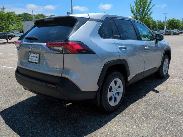 2024 Toyota RAV4 LE