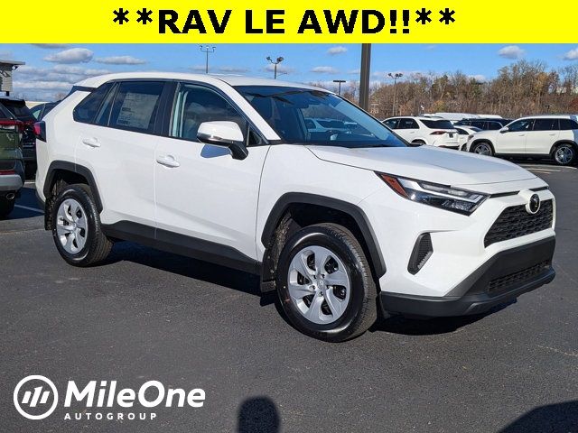 2024 Toyota RAV4 LE