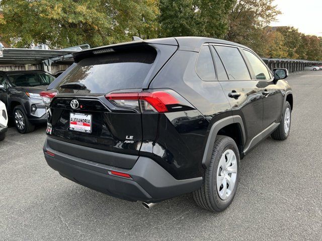 2024 Toyota RAV4 LE