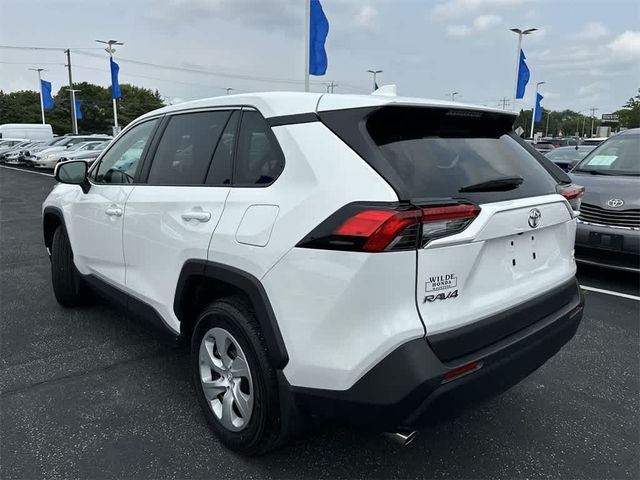 2024 Toyota RAV4 LE