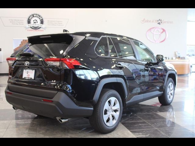 2024 Toyota RAV4 LE