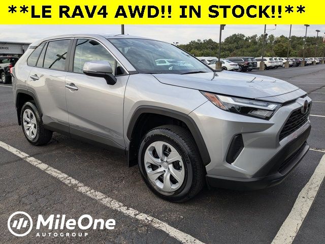 2024 Toyota RAV4 LE