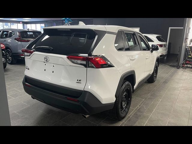 2024 Toyota RAV4 LE