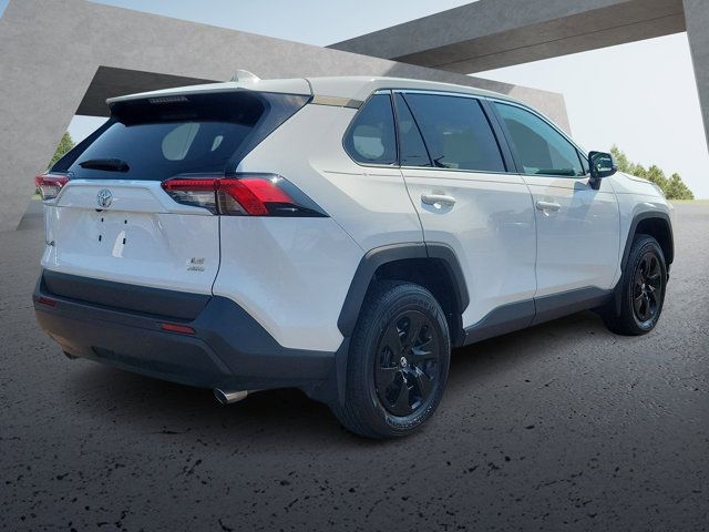 2024 Toyota RAV4 LE