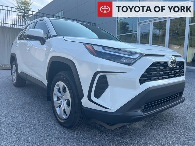 2024 Toyota RAV4 LE