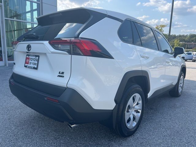 2024 Toyota RAV4 LE