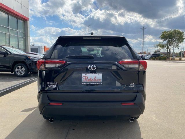 2024 Toyota RAV4 LE